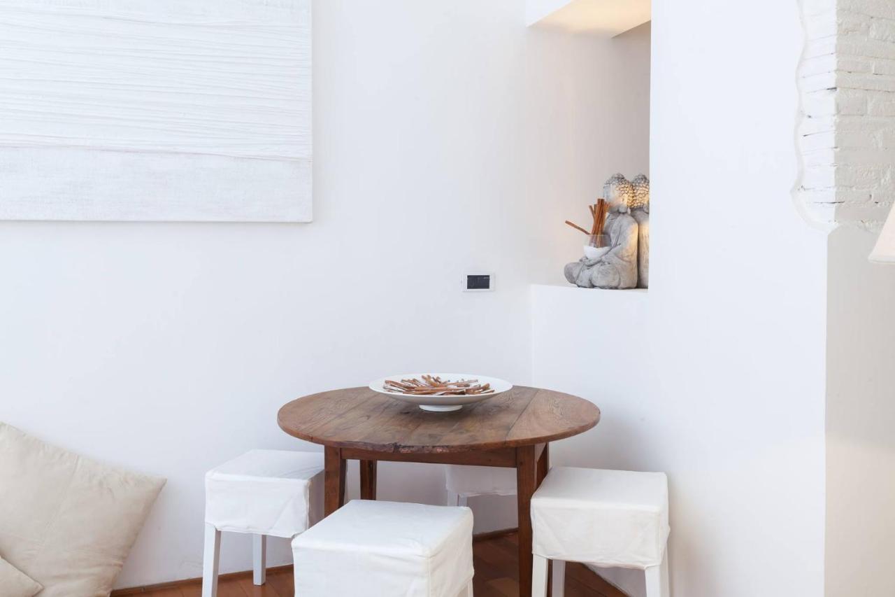 Navona Color Vicolo Delle Vacche Apartman Róma Kültér fotó